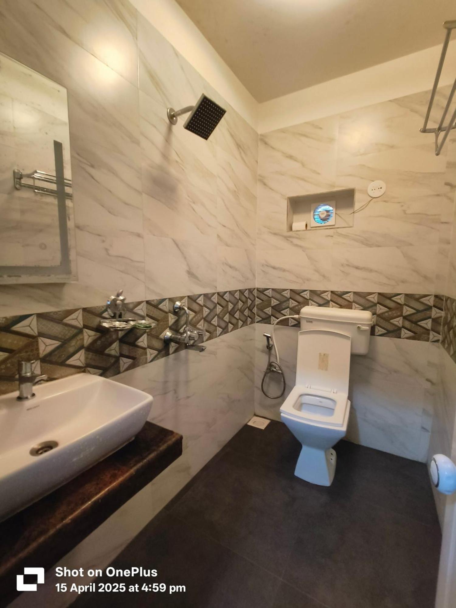Small Daddy Hotel 3*